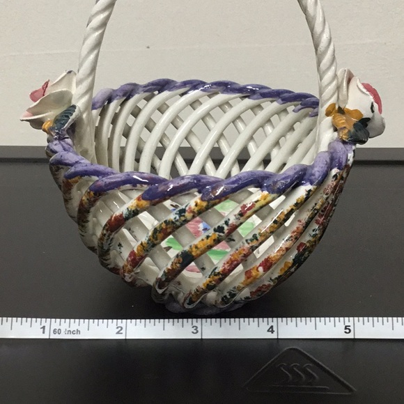 Fruit And Berries Basket dish - Picture 3 of 9